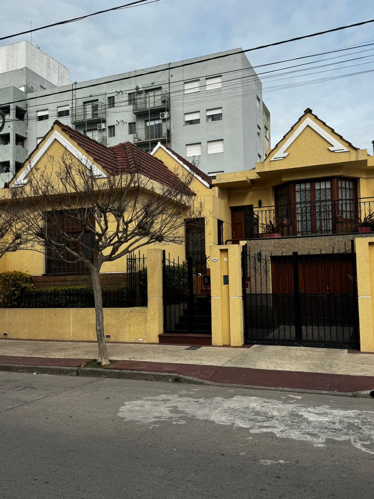 🏡 VENTA | Casa ubicada en Microcentro 📍 Velez Sarsfield N°2666 ✒️ 𝐀𝐩𝐭𝐚 𝐂𝐫𝐞𝐝𝐢𝐭𝐨