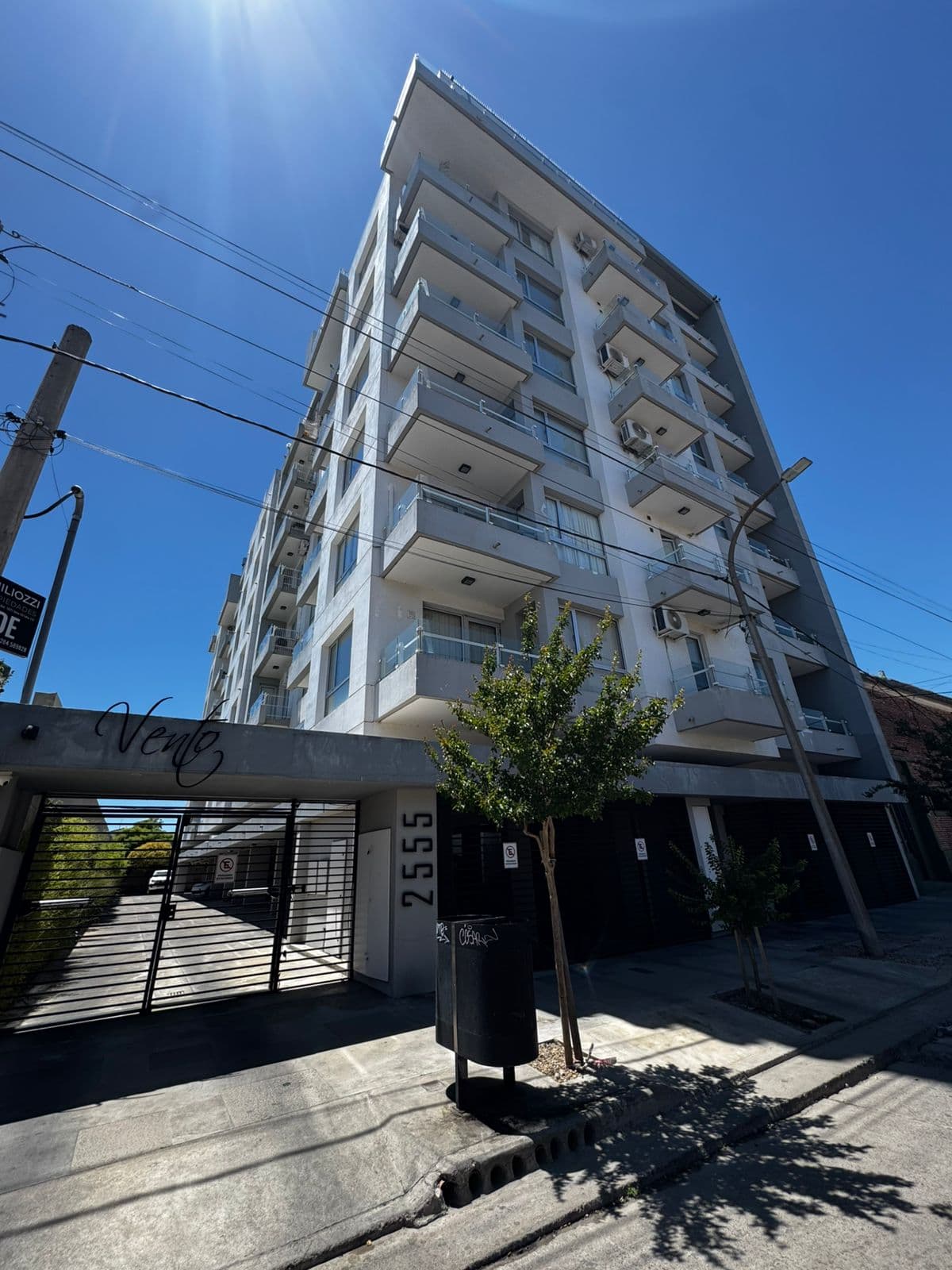 🏢 VENTA | Departamento ubicado en barrio Roca Merlo 📍 Yrigoyen N°2555