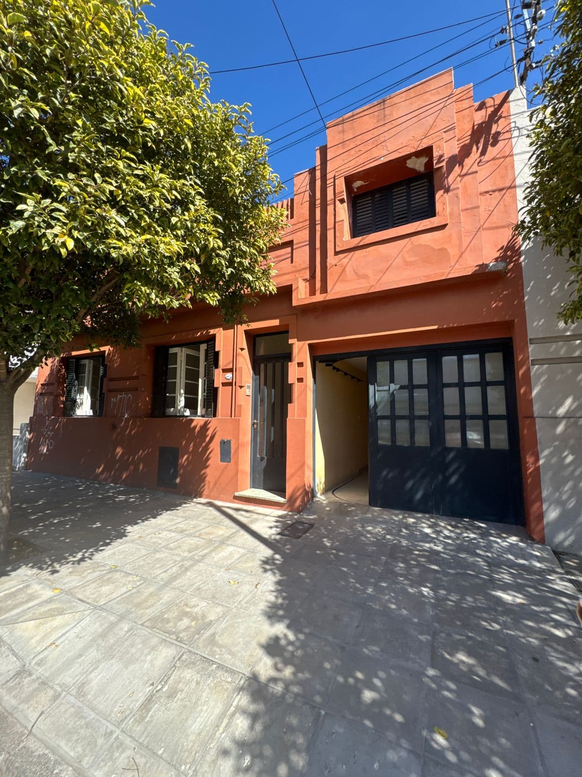 🏡 VENTA | Casa ubicada en Microcentro 📍 General Paz 3328